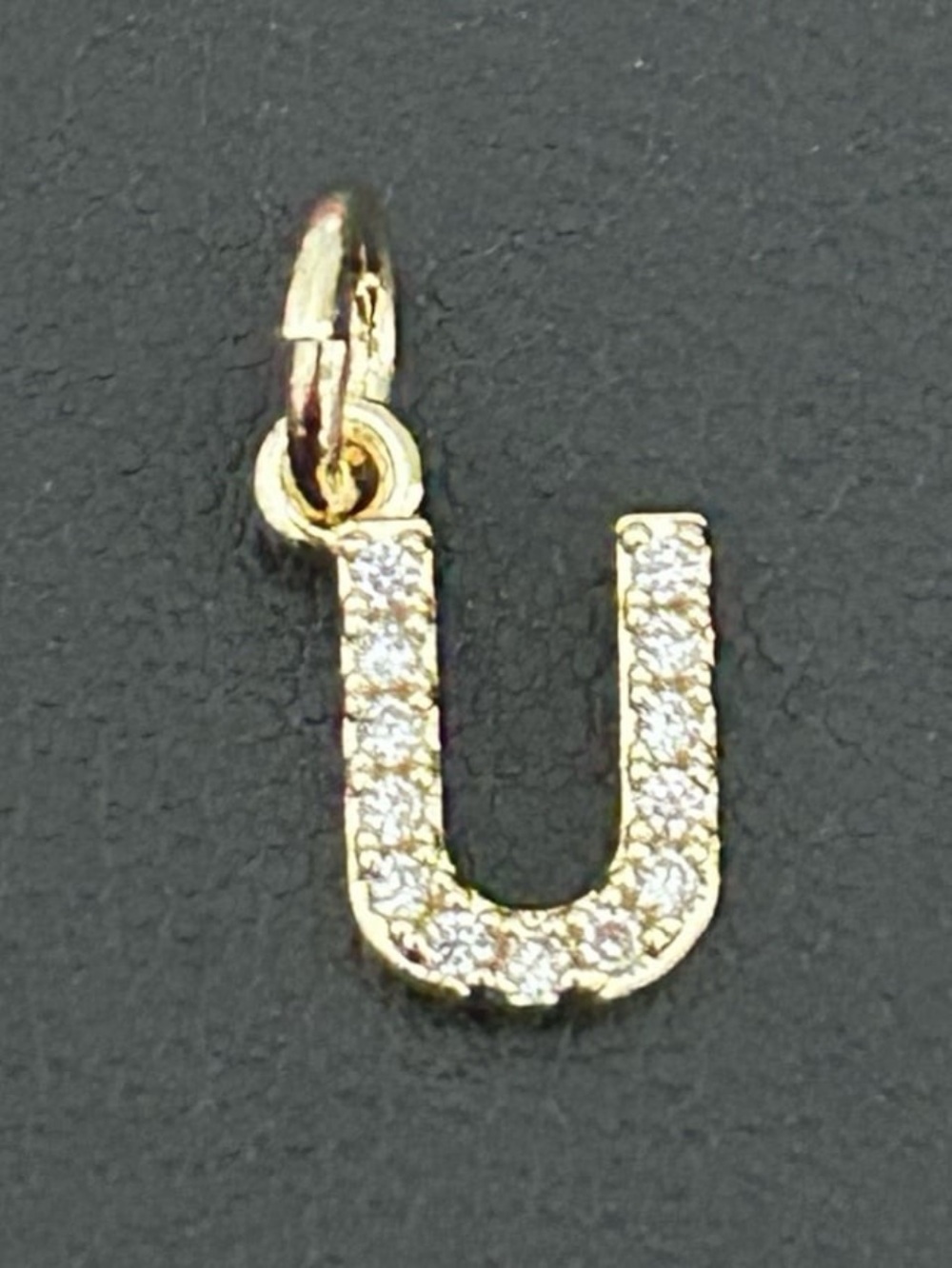 New “U” pendant